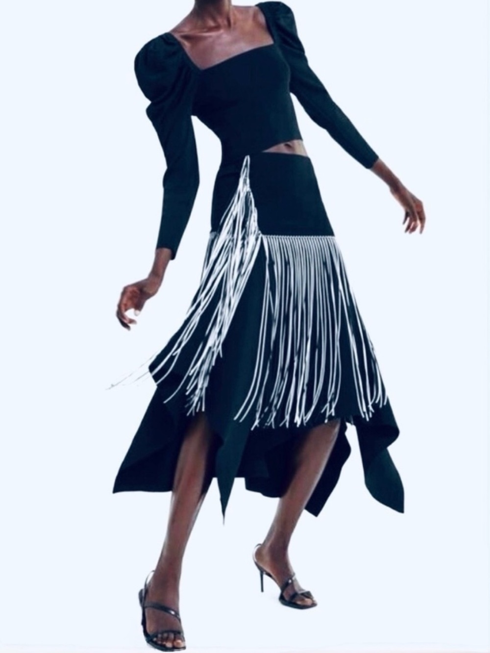 ZARA Sold Out Fringed Asymmetric Knit Skirt White Fringes , Size Medium, NEW
